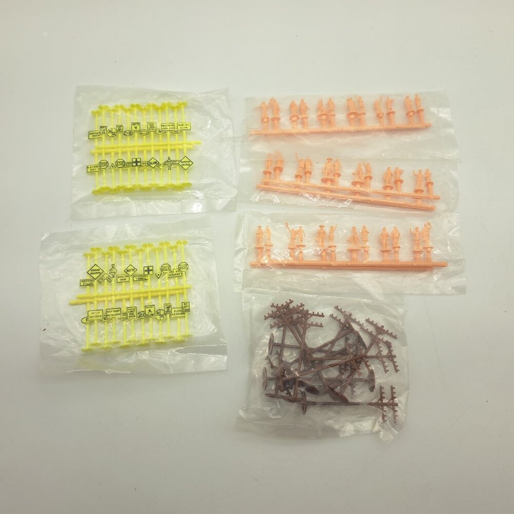 HO Scale Bachmann Plastic Scenics